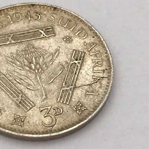 1943 SA Union tickey 3d with cracked die mark on reverse