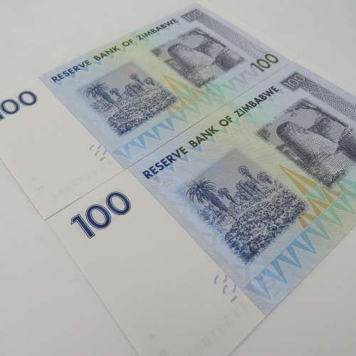 Zimbabwe one hundred dollars Harare 2007 - 2 Uncirculated notes AA and AB series - ZW 104