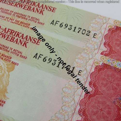 Pair of Gerhard de Kock R50 notes - 3rd issue - consecutive - UNC - AF6931701-AF6931702