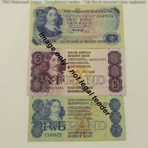 Lot of 10 International bank notes - most well used
