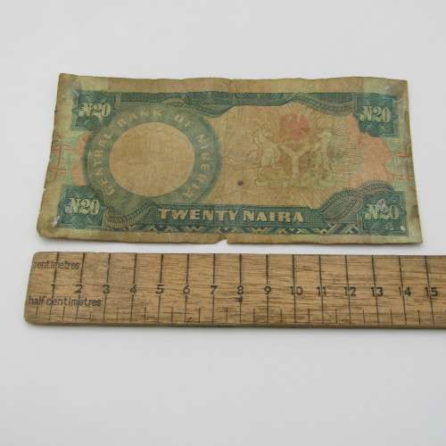 Lot of 10 well used world bank notes
