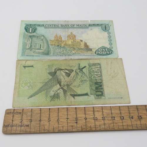 Lot of 10 world banknotes