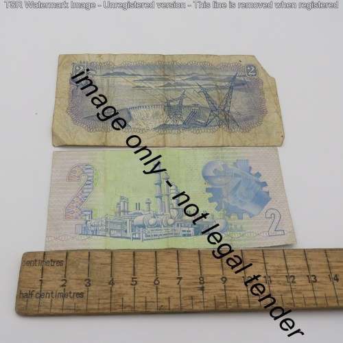 Lot of 10 world banknotes