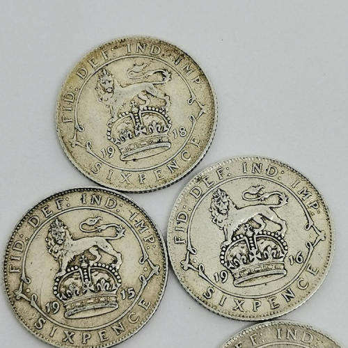 Lot of George 5 British silver sixpences - 1911,1914,1915,1916,1918 - All very fine