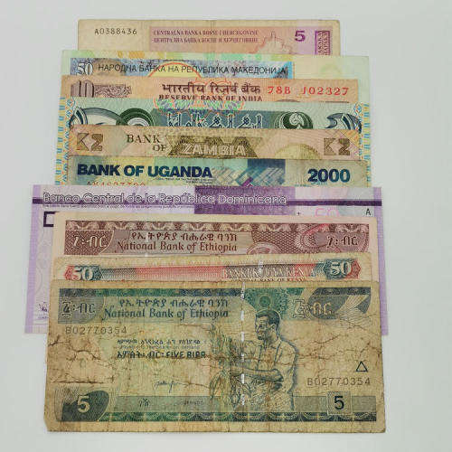 Lot of 10 old world banknotes