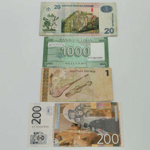 Lot of 10 world banknotes