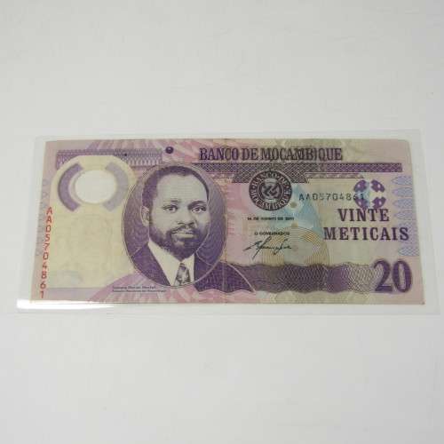 Lot of 10 laminated bank notes from all over