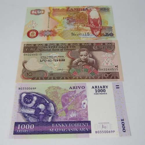 Lot of 10 bank notes from Africa - some excellent