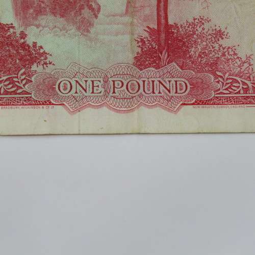Rhodesia banknote one pound 7 September 1964 - Very Fine - with folds and creases