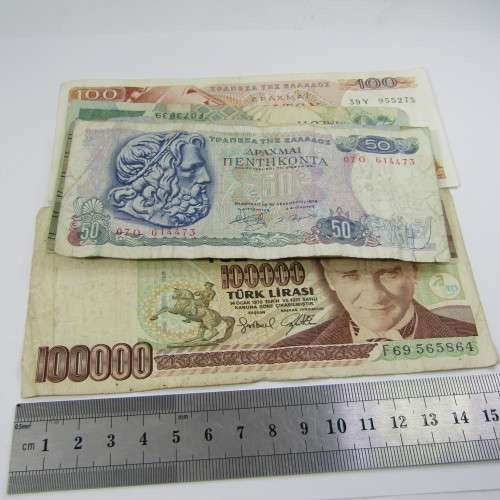Lots of 10 old Banknotes