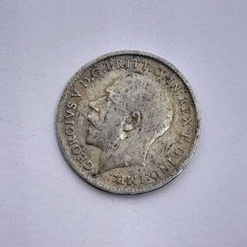 Great Britain 1912 silver 3d AU