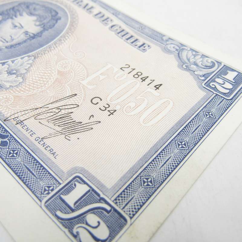Chile Half Escudo notes - 3 different signature variations UNC, AU & VF