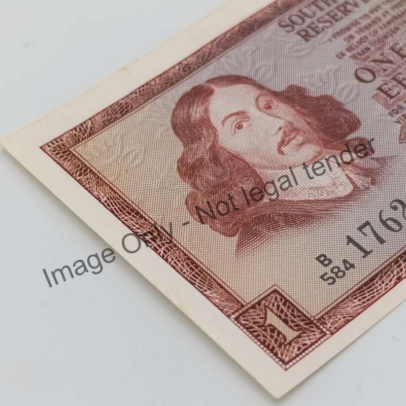 Pair TW de Jongh 3rd Issue R1 notes miscuts - one narrow at the top and one at the bottom
