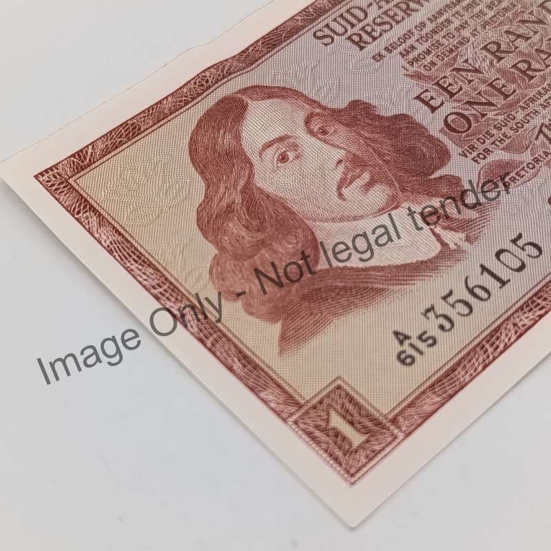 Lot of 2 TW de Jongh R1 banknotes 1967 & 1972 First Issue uncirculated with paperclip crease