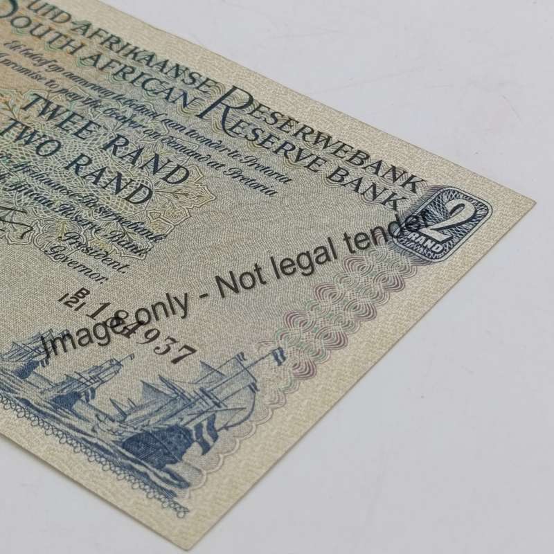 Rissik R2 banknote 1962 - unc with slight fold marks