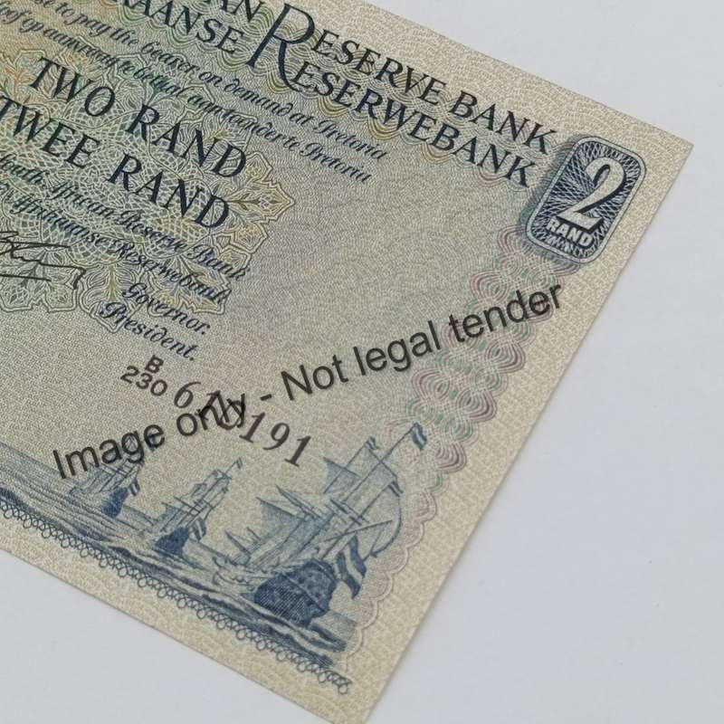 Rissik R2 banknote First Issue 1962 UNC with slight dent