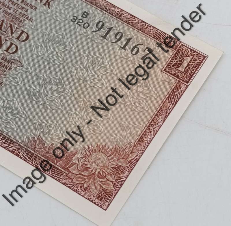 TW de Jongh 1st, 2nd & 3rd Issues R1 banknotes from 1967, 1972, 1973 & 1975