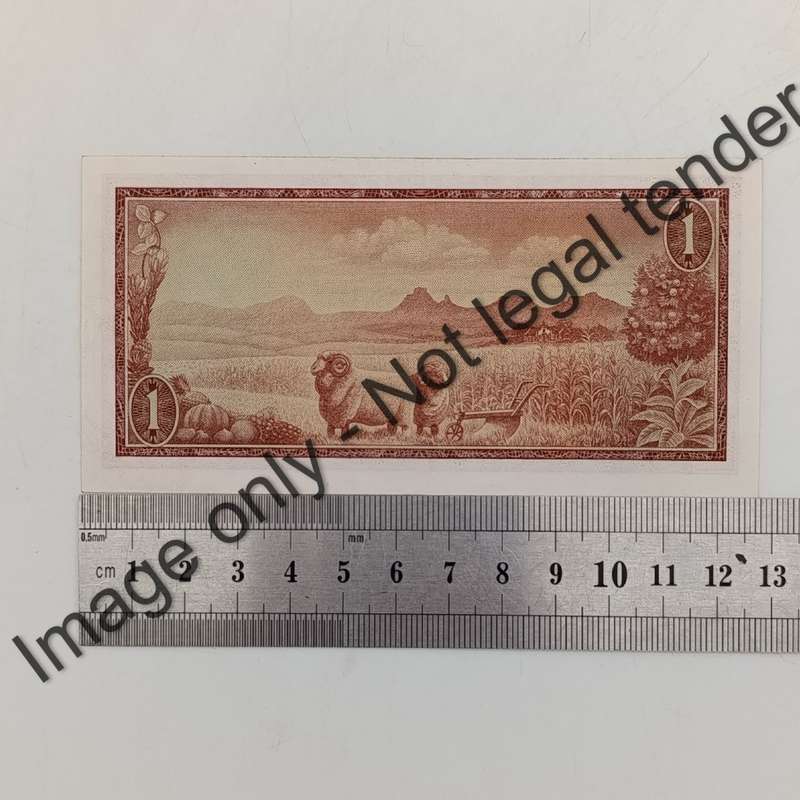 TW de Jongh Lot of 3x R1 banknotes First, Second & Third Issues - all starting and ending with 8