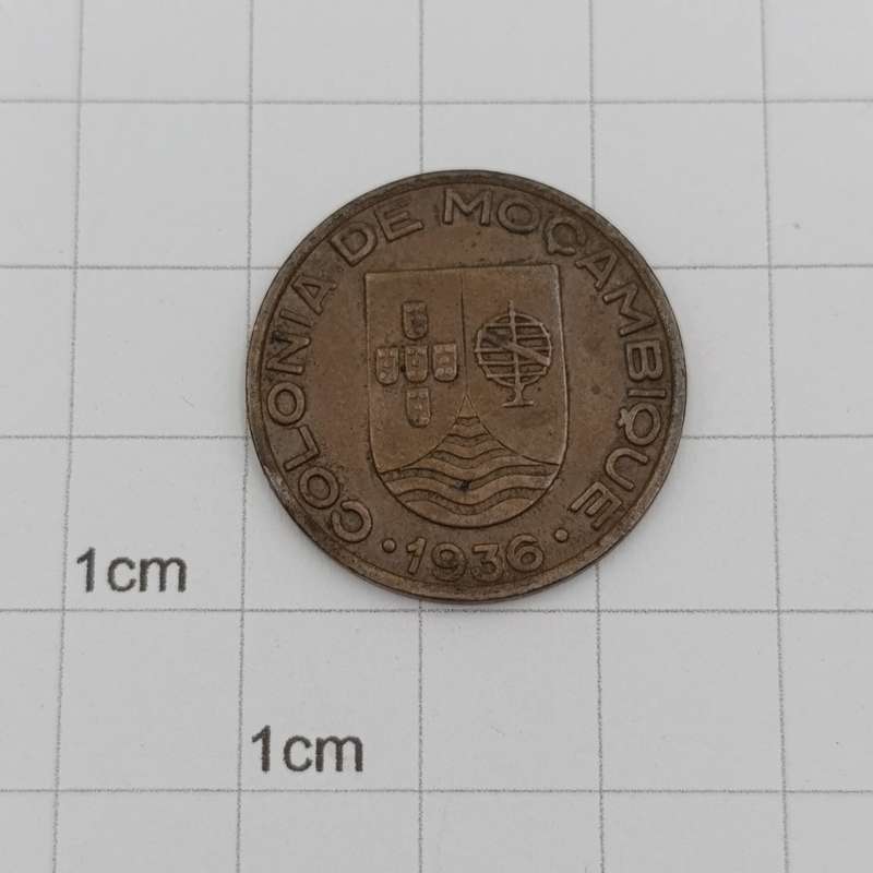 Int Africa Mozambique 1936 bronze 20 centavos XF