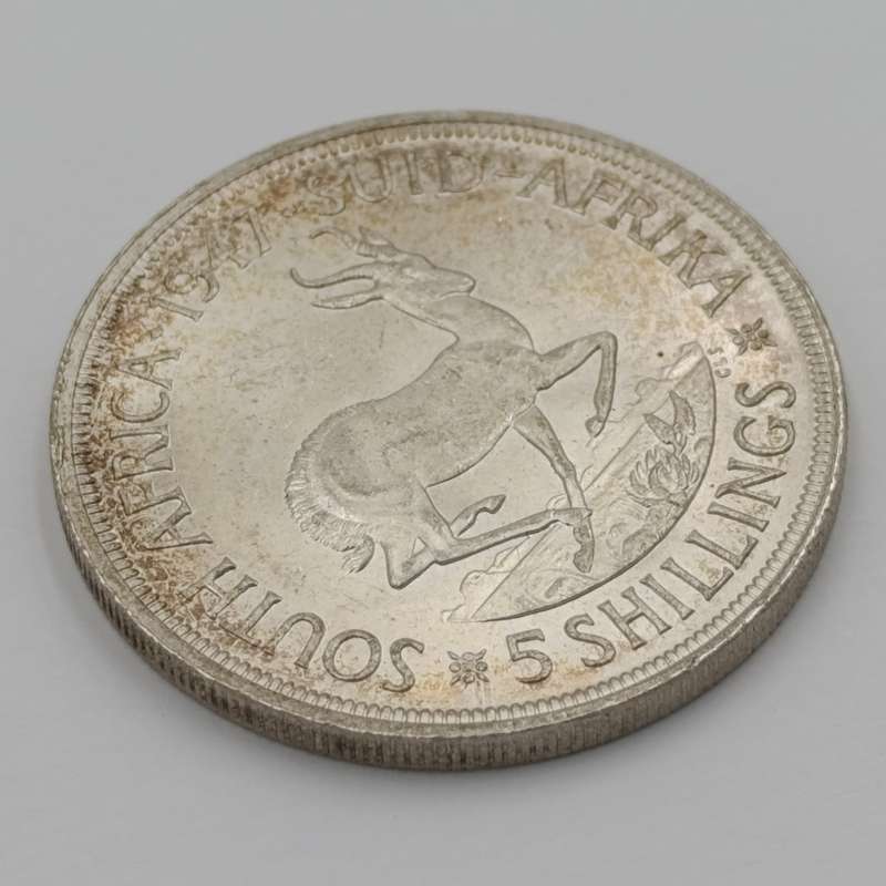 1947 SA Union Silver Crown in Top condition - Good enough to grade