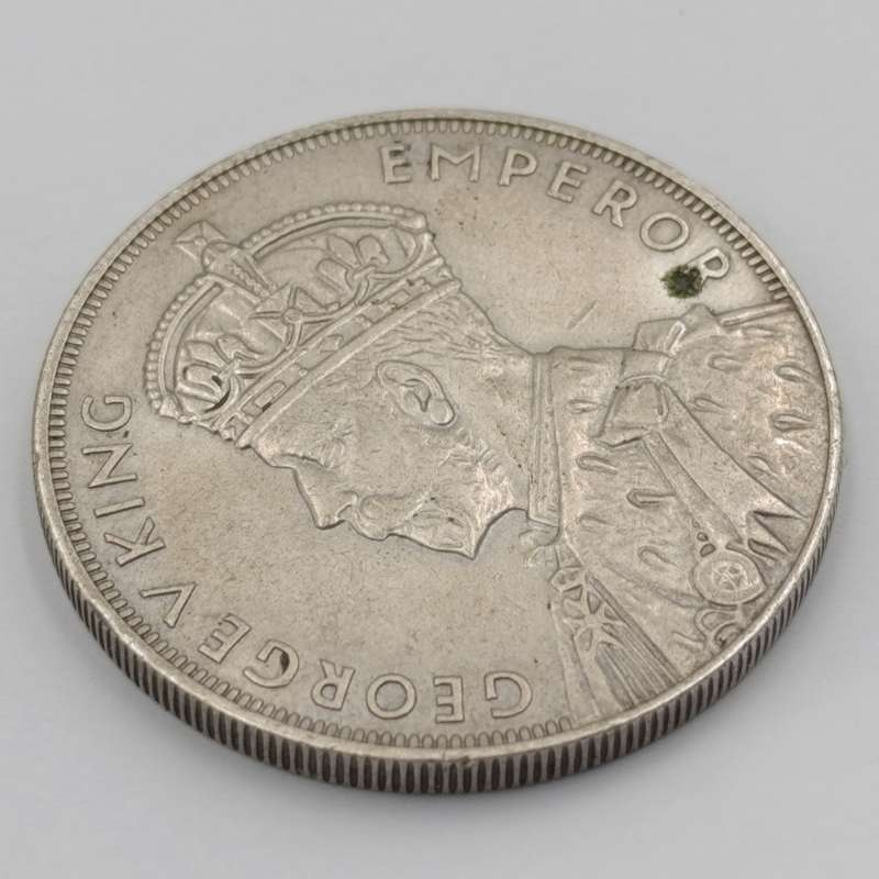 Coins New Zealand Rare 1935 New Zealand Crown with only 660 non - proofs minted