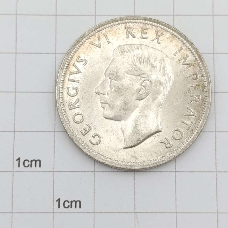 1947 SA Union silver Crown in Top UNC condition - good enough to grade