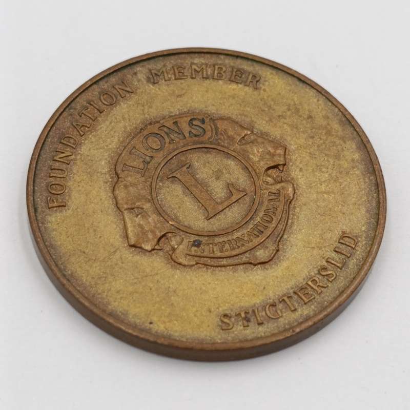 Lions International Flight for life foundation member medallion