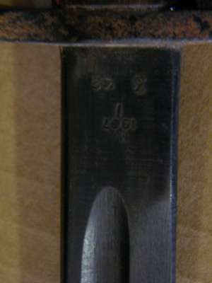 1907 pattern 303 bayonet - leather sheath