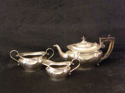 Silver plated teapot, milk jug & sugar bowl as per scan