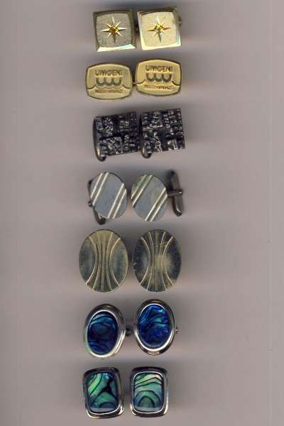 7 pair of cufflinks as per scan you bid per pair to take all