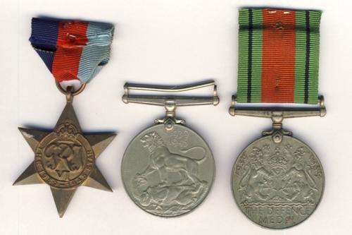 Medals WW2 Lot of 3 unnamed medals Price reduced