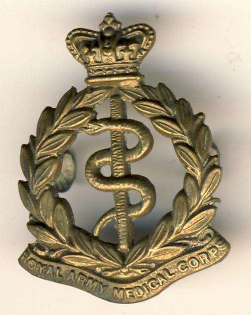 Great Britain - Royal Army Medical Corps, Collar badge - lugs