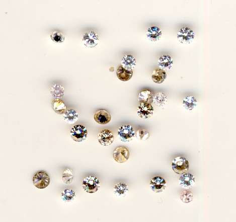 Lot of 30 small Diamonds with total weight of 0.94 Ct - Sold at R50 each