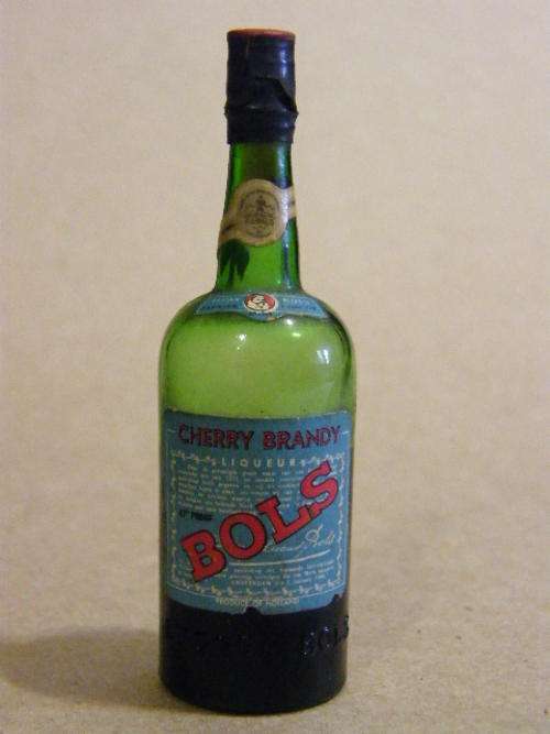 Miniature bottle of Bols brandy - under 8 cm high - still sealed vintage item