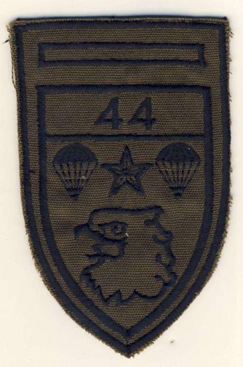 44 Parachute 4 Parra brigade Nutria arm flash - as per scan