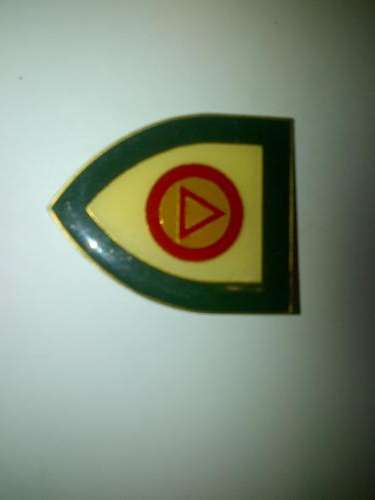 Highway Commando metal shoulder flash