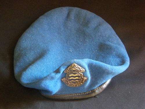 South African Army Blue beret with badge - @@@ Crazy R1 Start