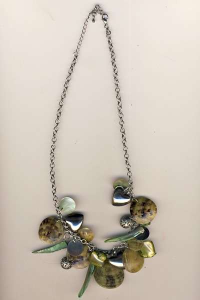 Necklace with shells - @@@ Crazy R1 start