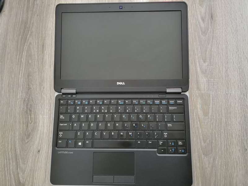 DELL LATITUTDE E7240 4TH GEN CORE i5-4300U 8GB RAM 128GB mSATA 12.5" SCREEN