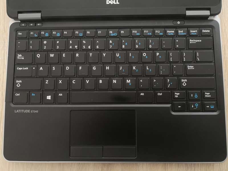 DELL LATITUTDE E7240 4TH GEN CORE i5-4300U 8GB RAM 128GB mSATA 12.5" SCREEN