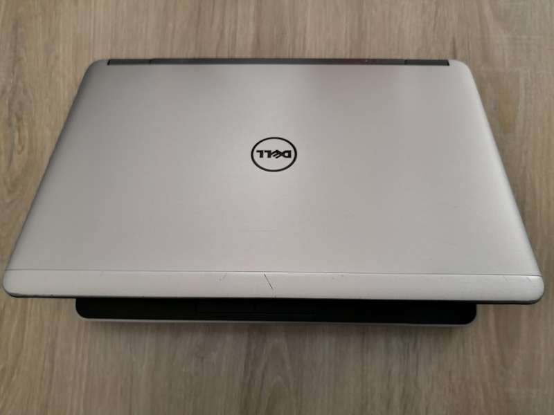 DELL LATITUTDE E7240 4TH GEN CORE i5-4300U 8GB RAM 128GB mSATA 12.5" SCREEN
