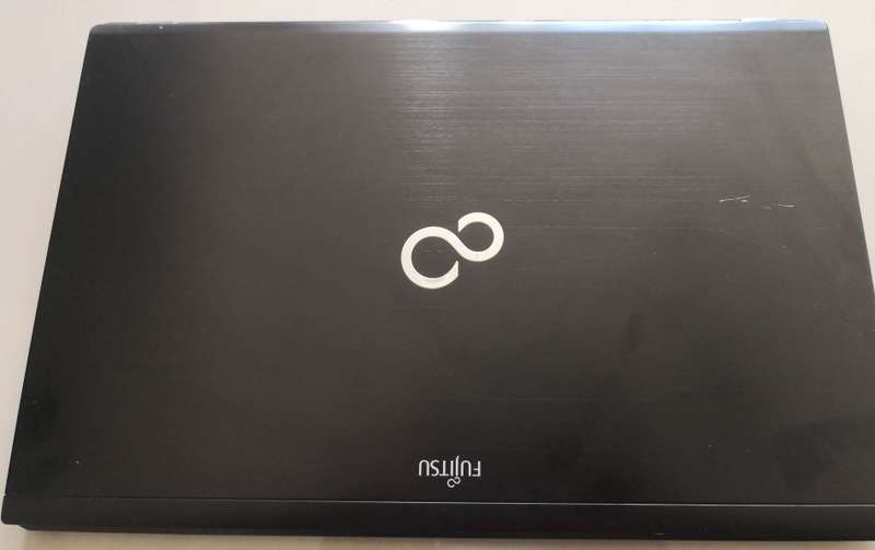 FUJITSU SIEMENS CORE i5-3320M 8GB RAM 500GB HDD 15.6" SCREEN