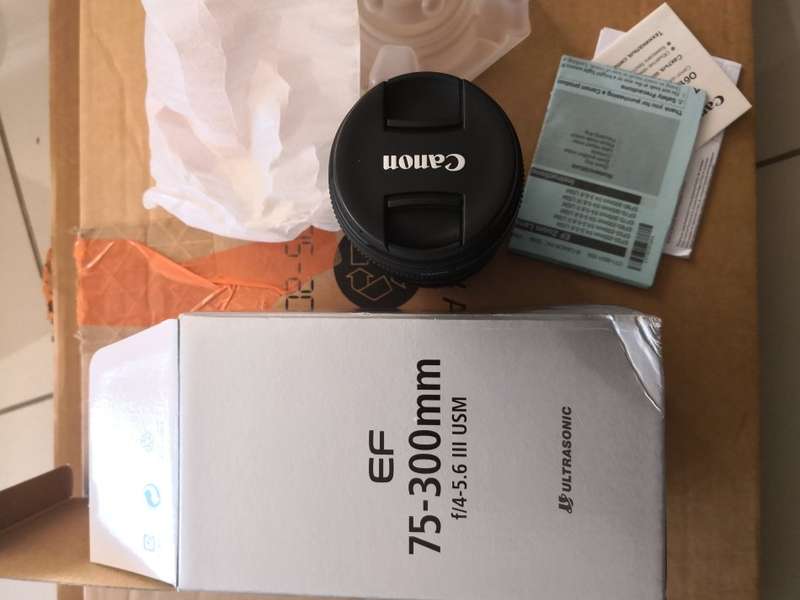 CANON 75-300mm 1:4-5.6 III USM (BRAND NEW AND IT HAS NEVER BEEN USED)