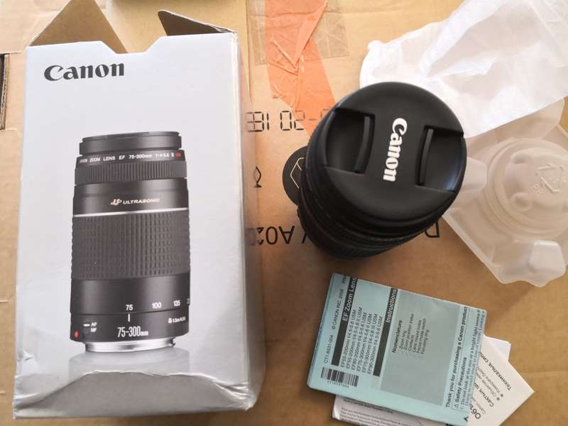CANON 75-300mm 1:4-5.6 III USM (BRAND NEW AND IT HAS NEVER BEEN USED)