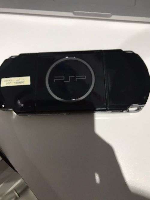 Sony PSP 3004 PB Slim and Lite Piano Black with 11 Games