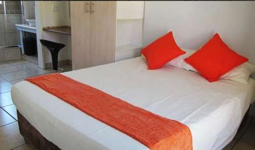 2-Night stay for two including breakfast and 3-hour boat cruise at Vaal Privé Holiday