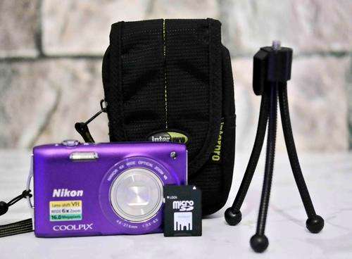 Purple Nikon Coolpix S3300 Compact Camera + 8GB card + mini tripod + bag