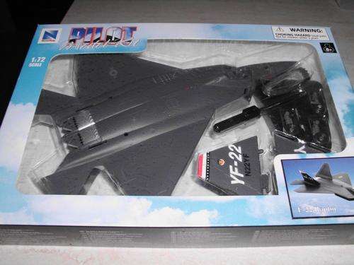 F- 22 Raptor 1:72