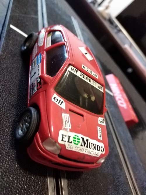 1:32 scale slot car Renault Clio