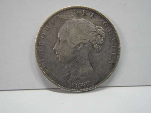 1842 SILVER HALF CROWN QUEEN VICTORIA YOUNG HEAD